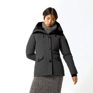 Canada Goose Montebello coat, minus fur collar. Beautiful quality, comfortable.